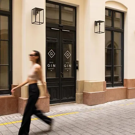 Gin Hotel