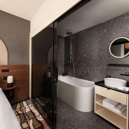 Hotel Gin 4*