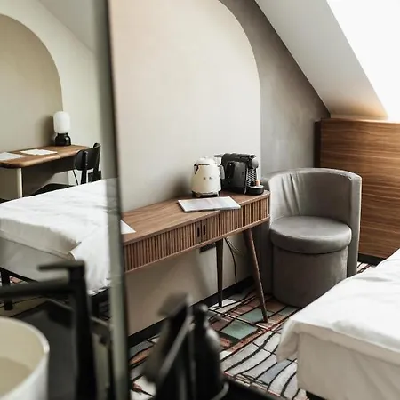 Hotel Gin 4*