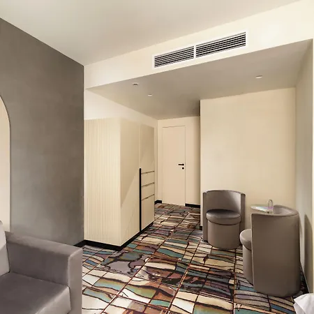 Hotel Gin